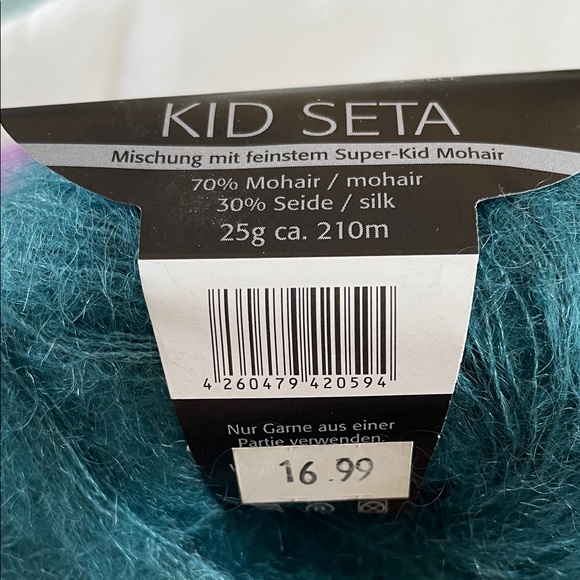 Three Skeins of Mohair Silk Yarn - Picture 4 of 6